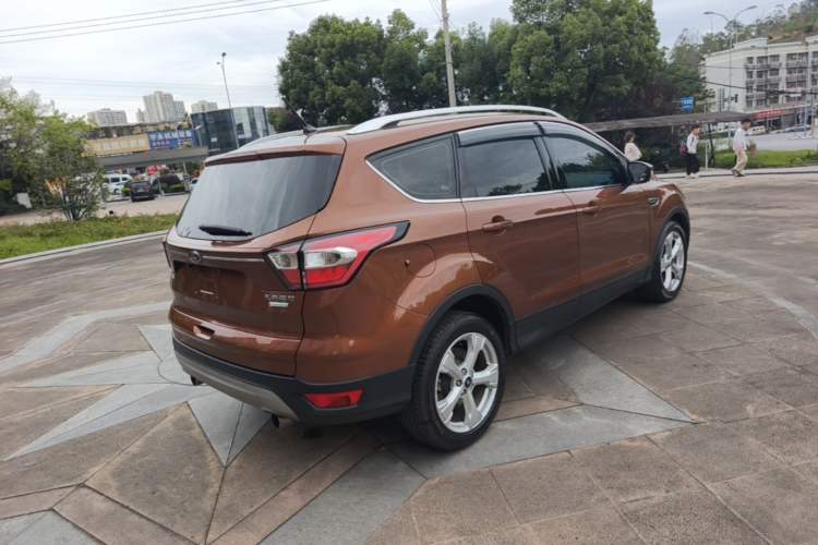 Used Ford Kuga 2018 EcoBoost 180 Two-Wheel-Drive Platinum Edition Rear Right 45 Deg