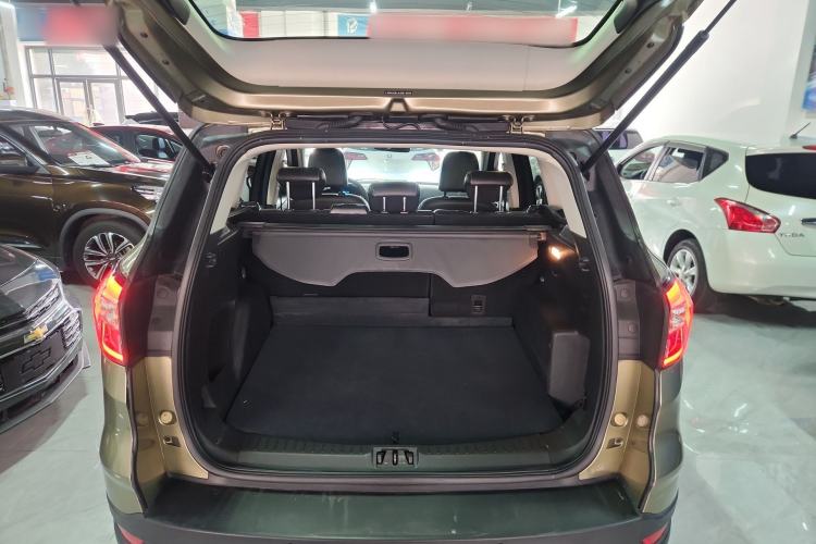 Used Ford Kuga 2018 EcoBoost 180 Two-Wheel-Drive Platinum Edition Trunk
