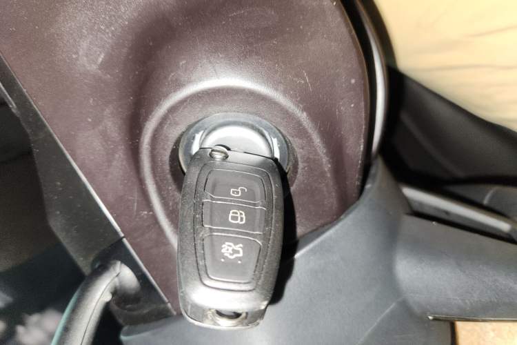 Used Ford Kuga 2018 EcoBoost 180 Two-Wheel-Drive Platinum Edition Vehicle Key