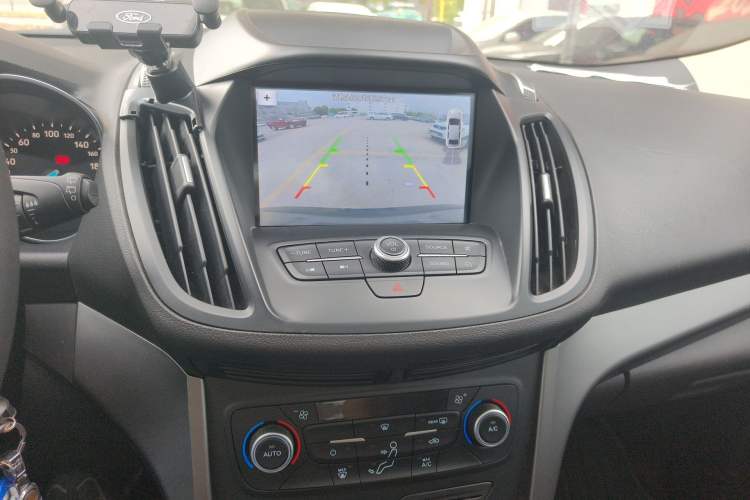 Used Ford Kuga 2019 EcoBoost 180 Two-Wheel-Drive Platinum Edition China VI Standard Audio And AC Panel