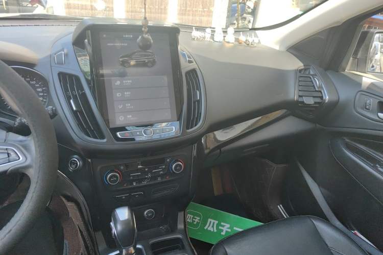Used Ford Kuga 2019 EcoBoost 180 Two-Wheel-Drive Titanium Plus Model China V Standard Audio And AC Panel