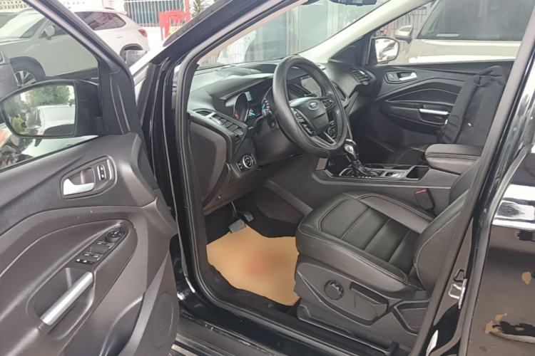 Used Ford Kuga 2019 EcoBoost 180 Two-Wheel-Drive Platinum Edition China VI Standard Driver Seat