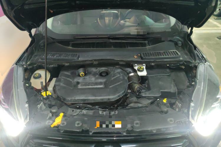 Used Ford Kuga 2019 EcoBoost 245 Four-Wheel Drive Sport Model China VI Standard Engine Bay