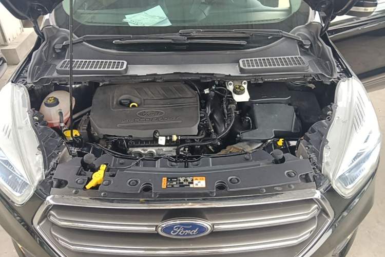 Used Ford Kuga 2019 EcoBoost 180 Two-Wheel-Drive Platinum Edition China VI Standard Engine Bay