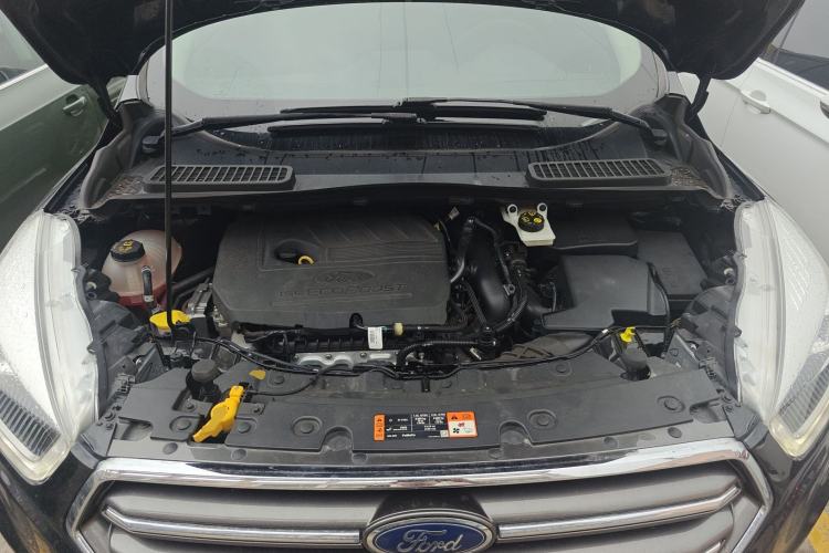 Used Ford Kuga 2019 EcoBoost 180 Two-Wheel-Drive Platinum Edition China VI Standard Engine Bay