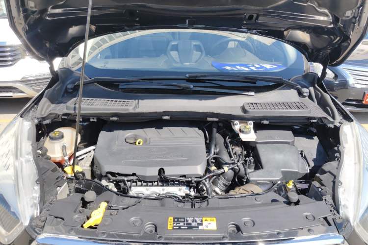 Used Ford Kuga 2019 EcoBoost 180 Two-Wheel-Drive Titanium Plus Model China V Standard Engine Bay