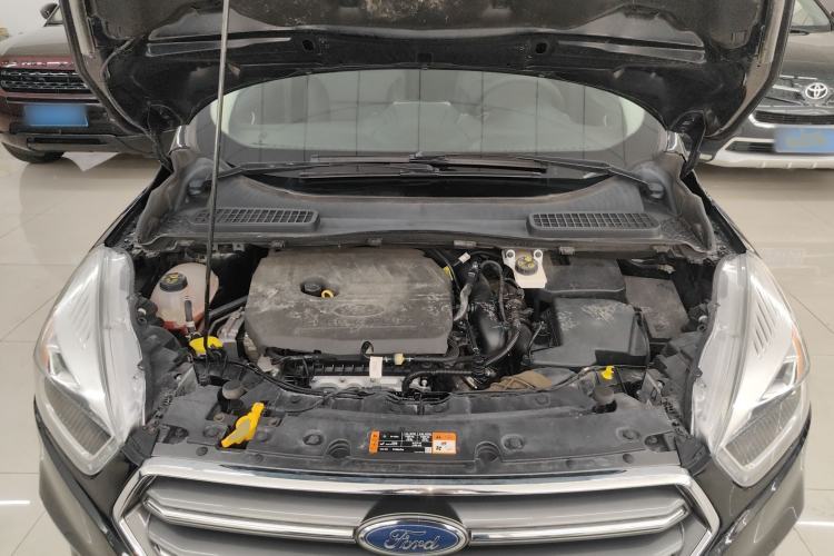 Used Ford Kuga 2019 EcoBoost 180 Two-Wheel-Drive Platinum Edition China VI Standard Engine Bay
