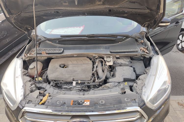 Used Ford Kuga 2019 EcoBoost 180 Two-Wheel-Drive Platinum Edition China VI Standard Engine Bay