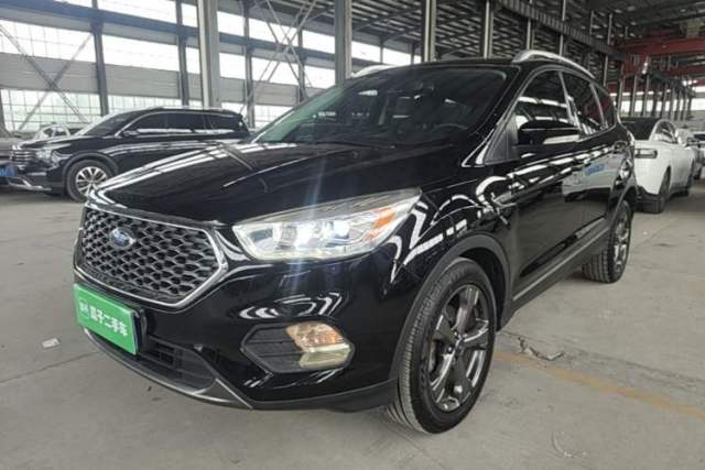 Used Ford Kuga 2019 EcoBoost 180 Two-Wheel-Drive Titanium Plus Model China VI Standard