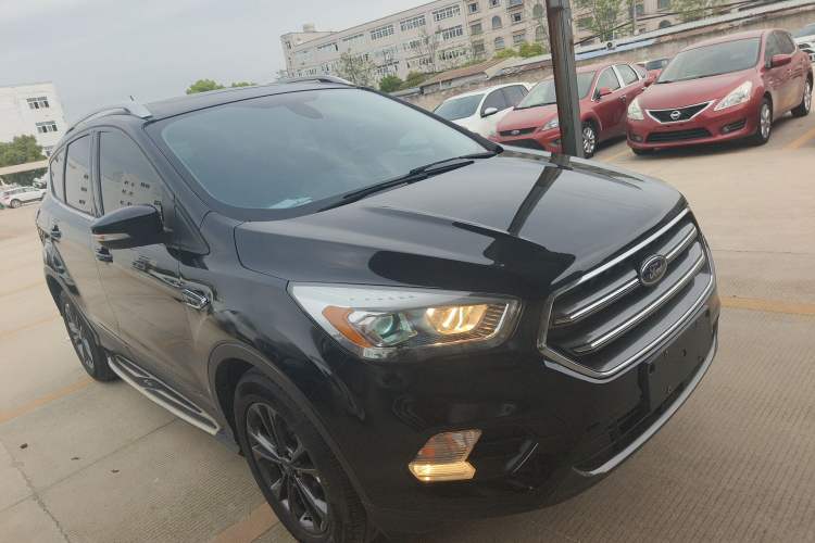 Used Ford Kuga 2019 EcoBoost 180 Two-Wheel-Drive Platinum Edition China VI Standard Exterior 1