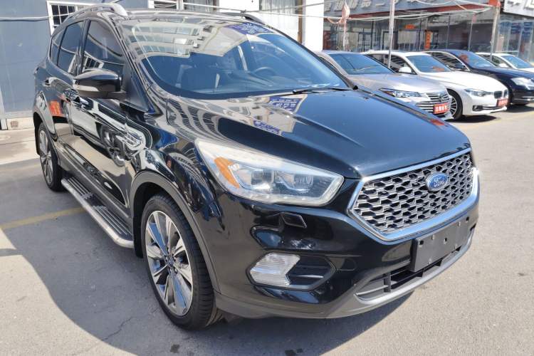 Used Ford Kuga 2019 EcoBoost 180 Two-Wheel-Drive Titanium Plus Model China V Standard Exterior 1