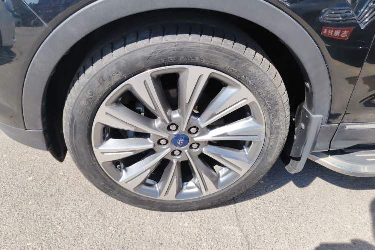 Used Ford Kuga 2019 EcoBoost 180 Two-Wheel-Drive Titanium Plus Model China V Standard Exterior 4
