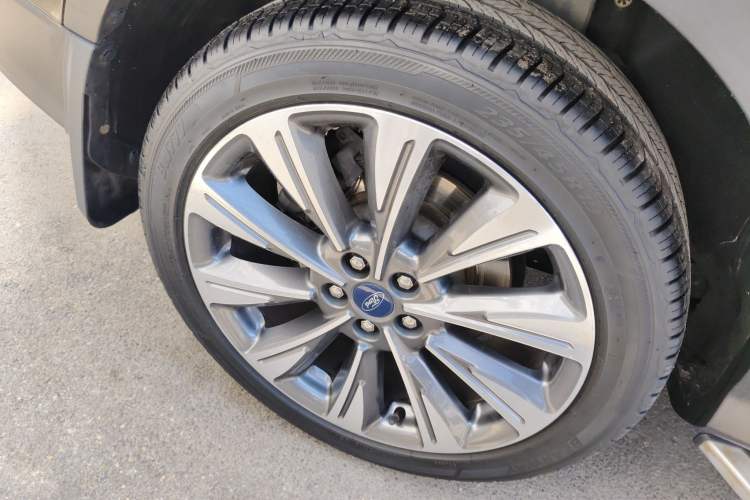 Used Ford Kuga 2019 EcoBoost 180 Two-Wheel-Drive Titanium Plus Model China V Standard Exterior 5