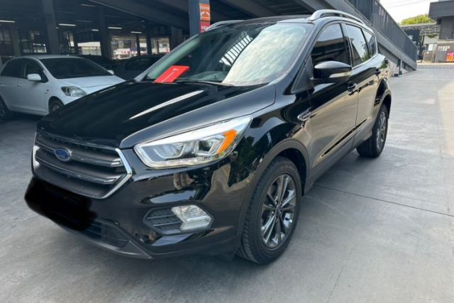 Ojetý Ford Kuga 2019 EcoBoost 180 Two-Wheel-Drive Platinum Edition China VI Standard