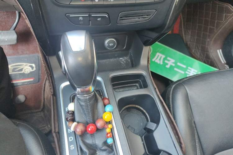 Used Ford Kuga 2019 EcoBoost 180 Two-Wheel-Drive Titanium Plus Model China V Standard Gear Lever