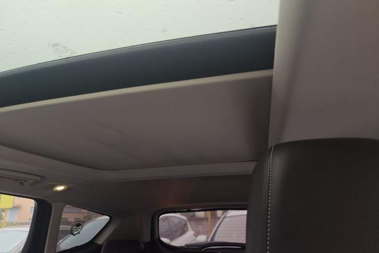Used Ford Kuga 2019 EcoBoost 180 Two-Wheel-Drive Platinum Edition China VI Standard Headliner
