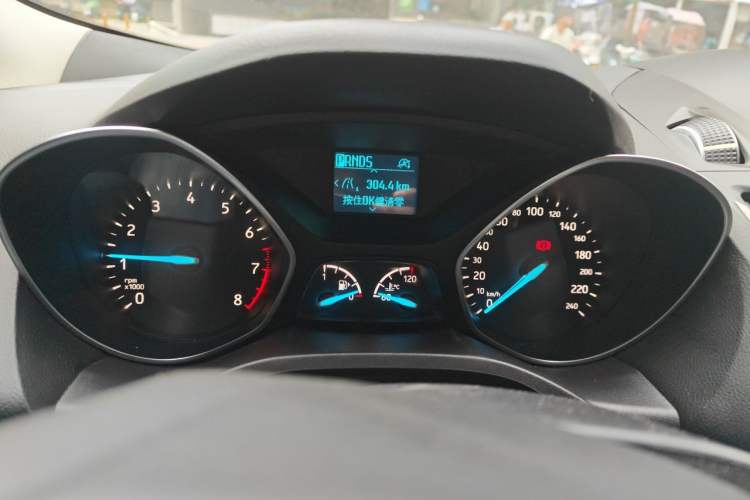 Used Ford Kuga 2019 EcoBoost 180 Two-Wheel-Drive Platinum Edition China VI Standard Instrument Cluster
