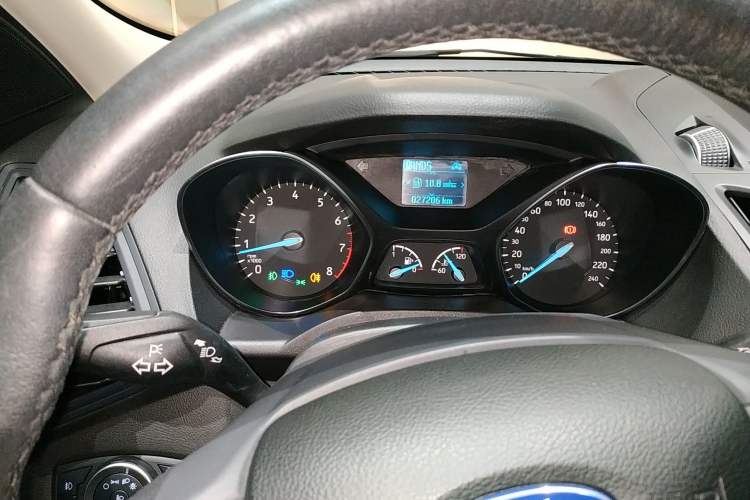 Used Ford Kuga 2019 EcoBoost 180 Two-Wheel-Drive Platinum Edition China VI Standard Instrument Cluster