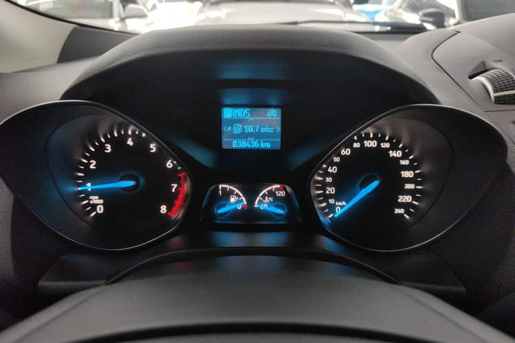 Used Ford Kuga 2019 EcoBoost 180 Two-Wheel-Drive Platinum Edition China VI Standard Instrument Cluster