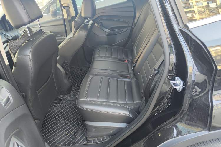 Used Ford Kuga 2019 EcoBoost 180 Two-Wheel-Drive Platinum Edition China VI Standard Interior 4