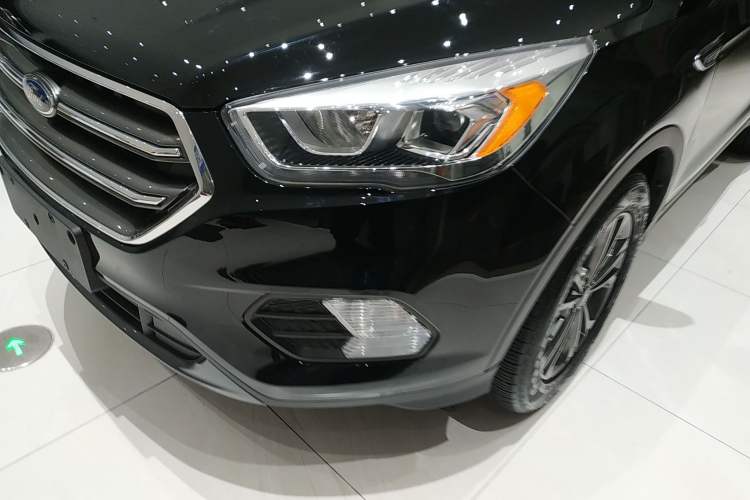 Used Ford Kuga 2019 EcoBoost 180 Two-Wheel-Drive Platinum Edition China VI Standard Left Front Headlight