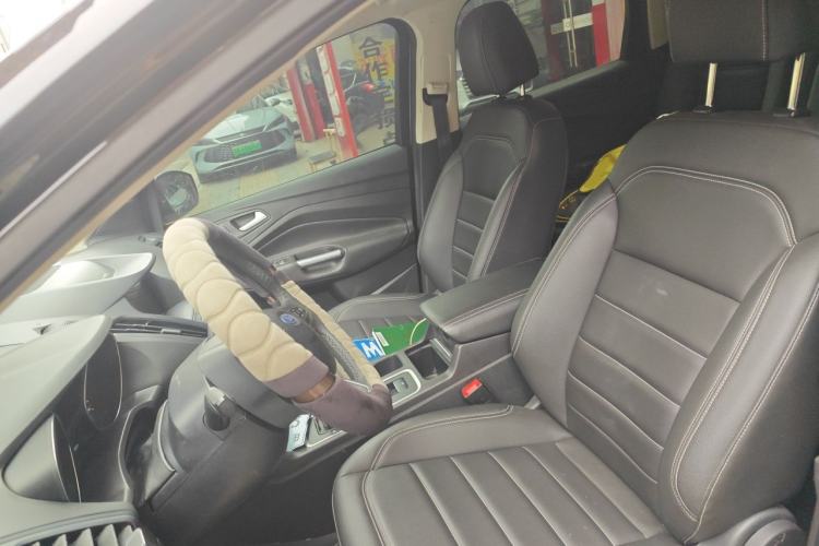 Used Ford Kuga 2019 EcoBoost 180 Two-Wheel-Drive Platinum Edition China VI Standard Left Front Seat