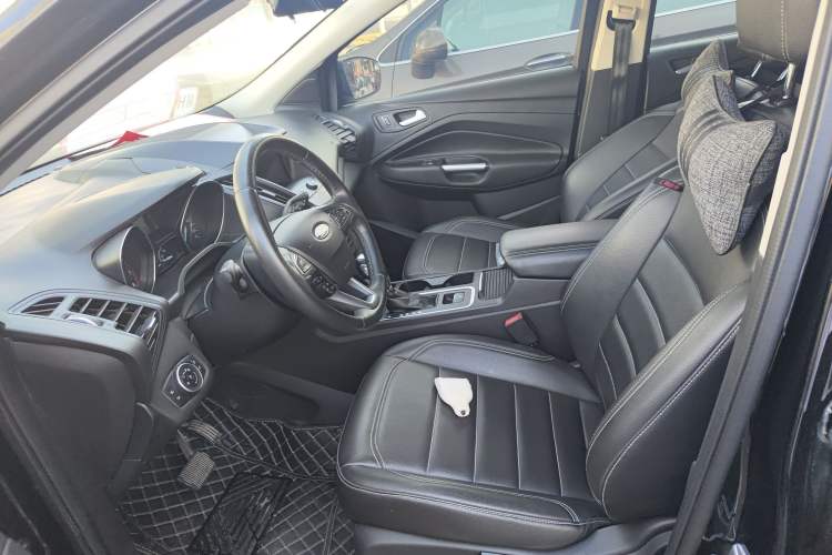 Used Ford Kuga 2019 EcoBoost 180 Two-Wheel-Drive Platinum Edition China VI Standard Left Front Seat