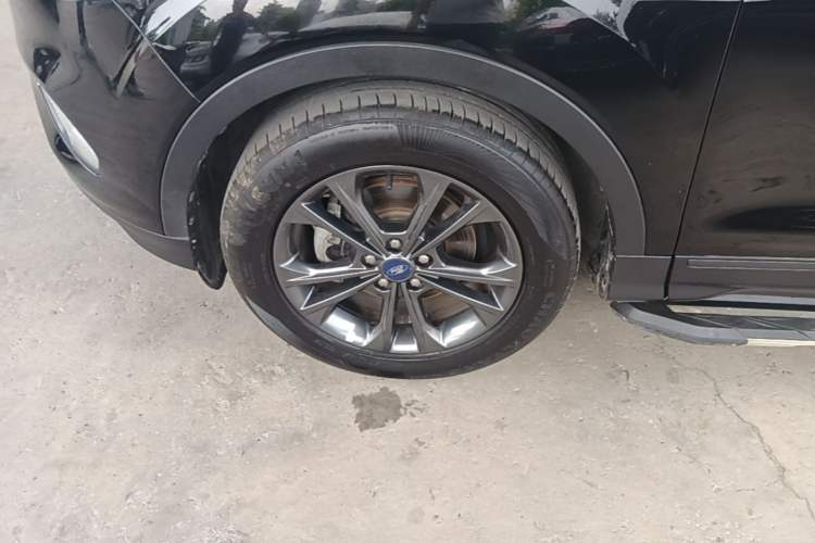 Used Ford Kuga 2019 EcoBoost 180 Two-Wheel-Drive Platinum Edition China VI Standard Left Front Wheel Hub