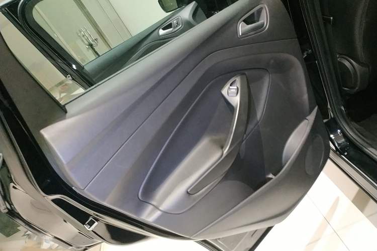 Used Ford Kuga 2019 EcoBoost 180 Two-Wheel-Drive Platinum Edition China VI Standard Left Rear Door Interior