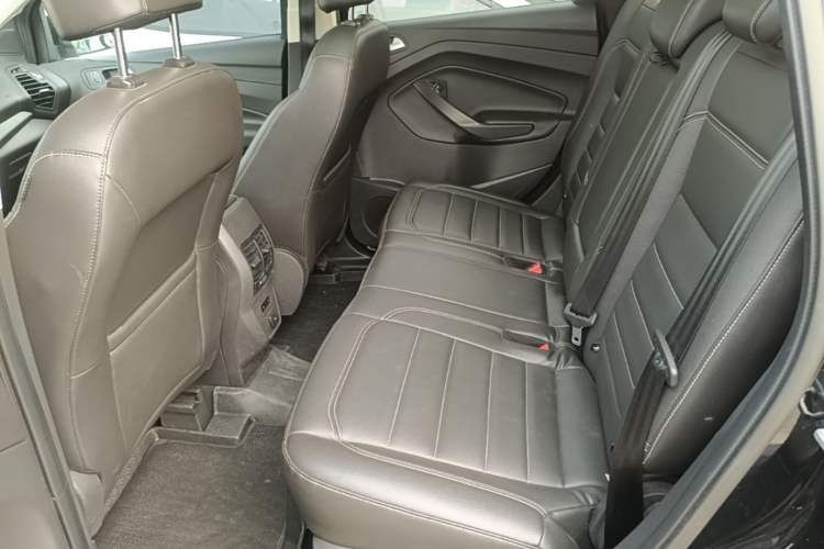 Used Ford Kuga 2019 EcoBoost 180 Two-Wheel-Drive Platinum Edition China VI Standard Left Rear Seat