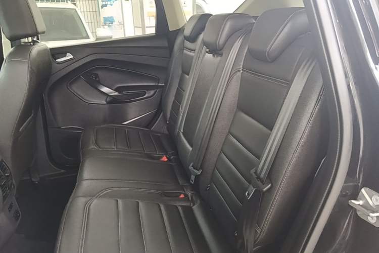Used Ford Kuga 2019 EcoBoost 180 Two-Wheel-Drive Platinum Edition China VI Standard Left Rear Seat