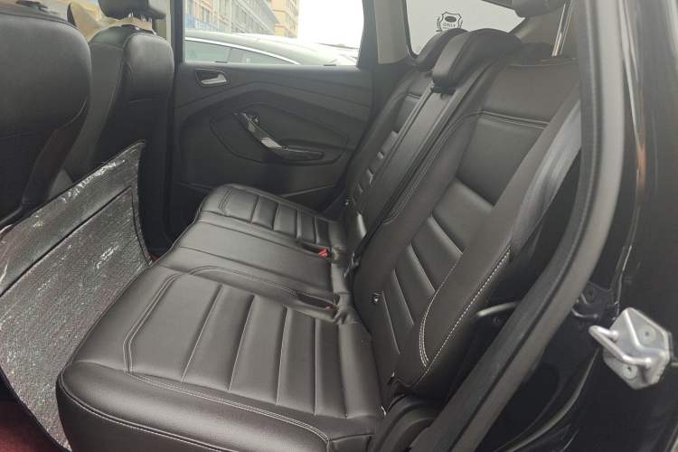 Used Ford Kuga 2019 EcoBoost 180 Two-Wheel-Drive Platinum Edition China VI Standard Left Rear Seat