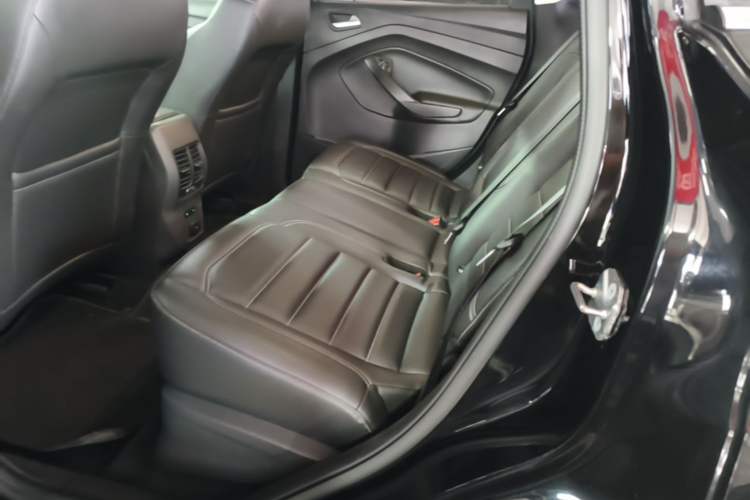 Used Ford Kuga 2019 EcoBoost 180 Two-Wheel-Drive Platinum Edition China VI Standard Left Rear Seat