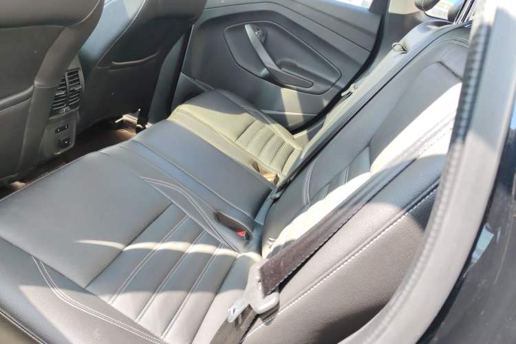 Used Ford Kuga 2019 EcoBoost 180 Two-Wheel-Drive Titanium Plus Model China V Standard Left Rear Seat