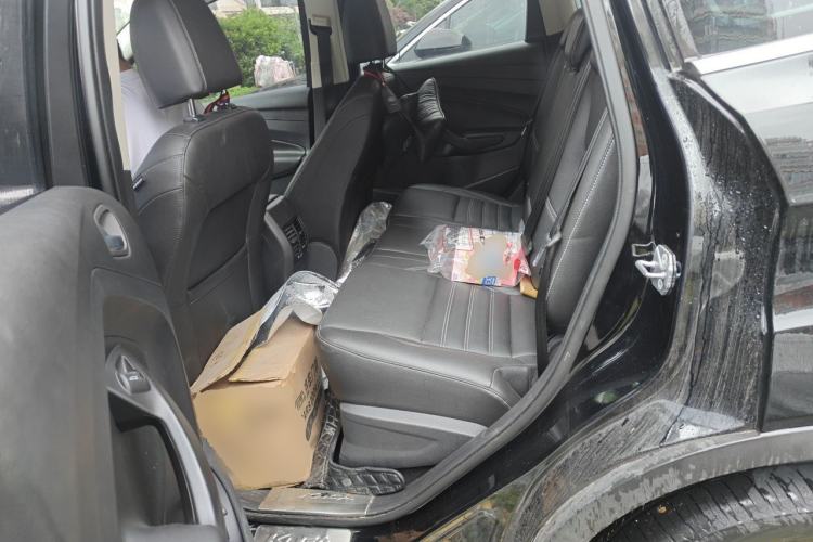 Used Ford Kuga 2019 EcoBoost 180 Two-Wheel-Drive Titanium Plus Model China VI Standard Left Rear Seat
