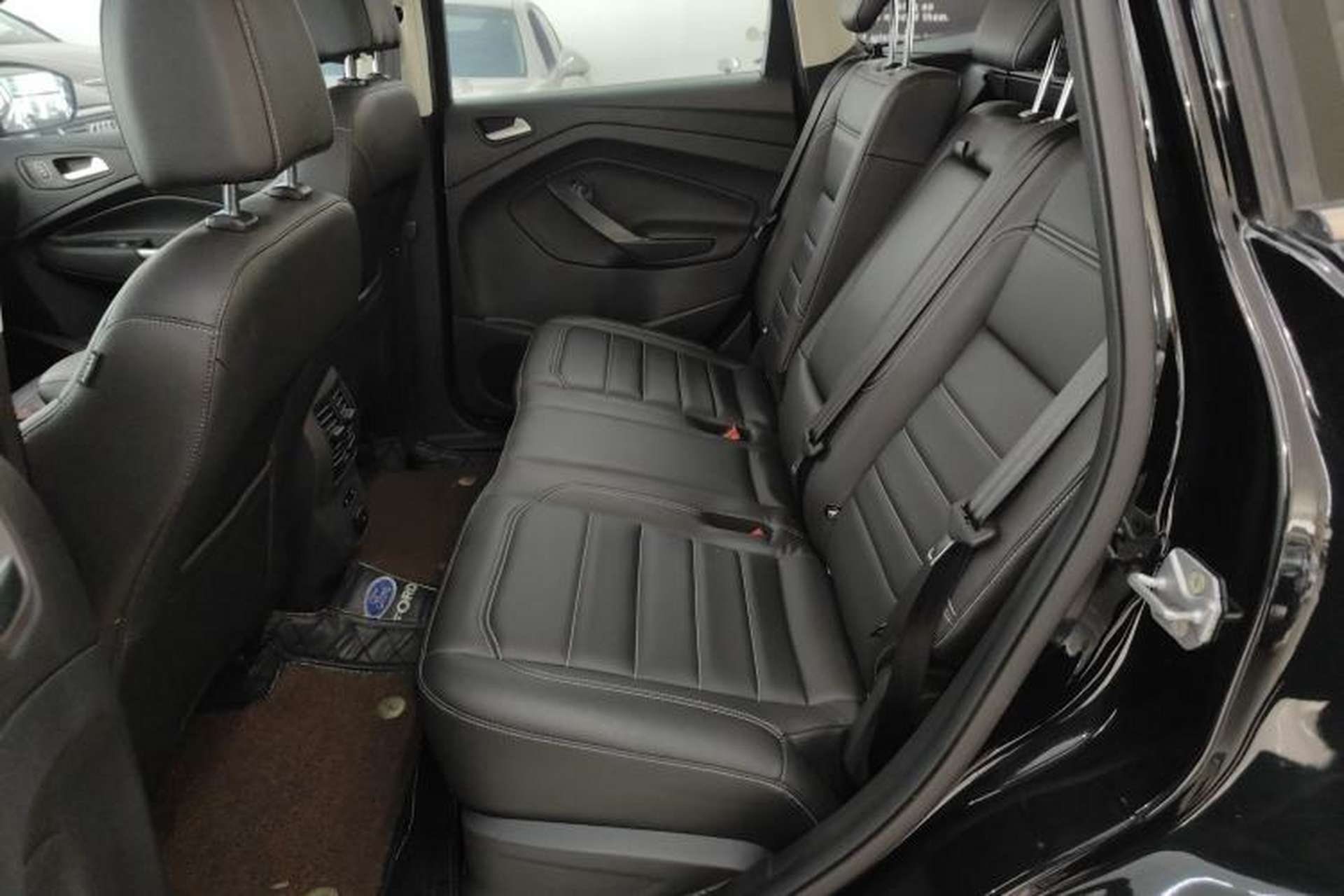 Used Ford Kuga 2019 EcoBoost 180 Two-Wheel-Drive Platinum Edition China VI Standard Left Rear Seat