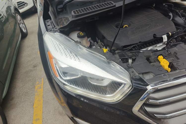 Used Ford Kuga 2019 EcoBoost 180 Two-Wheel-Drive Platinum Edition China VI Standard Right Front Headlight