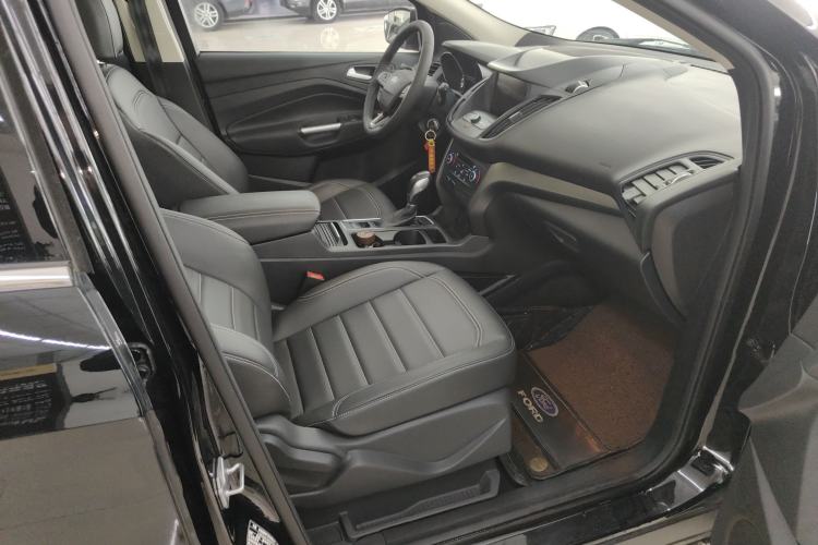 Used Ford Kuga 2019 EcoBoost 180 Two-Wheel-Drive Platinum Edition China VI Standard Right Front Seat