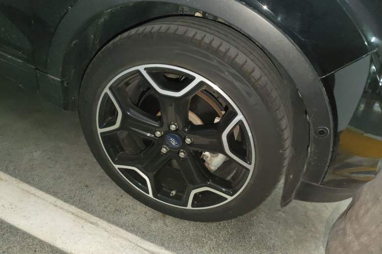 Used Ford Kuga 2019 EcoBoost 245 Four-Wheel Drive Sport Model China VI Standard Right Front Wheel Hub