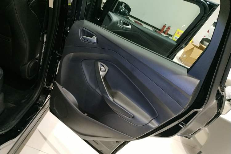 Used Ford Kuga 2019 EcoBoost 180 Two-Wheel-Drive Platinum Edition China VI Standard Right Rear Door Interior
