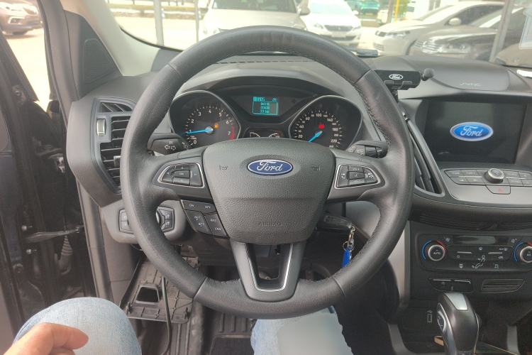 Used Ford Kuga 2019 EcoBoost 180 Two-Wheel-Drive Platinum Edition China VI Standard Steering Wheel