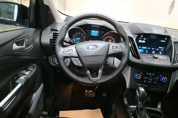 Used Ford Kuga 2019 EcoBoost 180 Two-Wheel-Drive Platinum Edition China VI Standard Steering Wheel