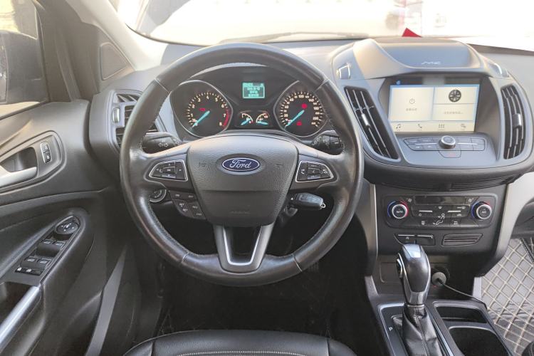 Used Ford Kuga 2019 EcoBoost 180 Two-Wheel-Drive Platinum Edition China VI Standard Steering Wheel