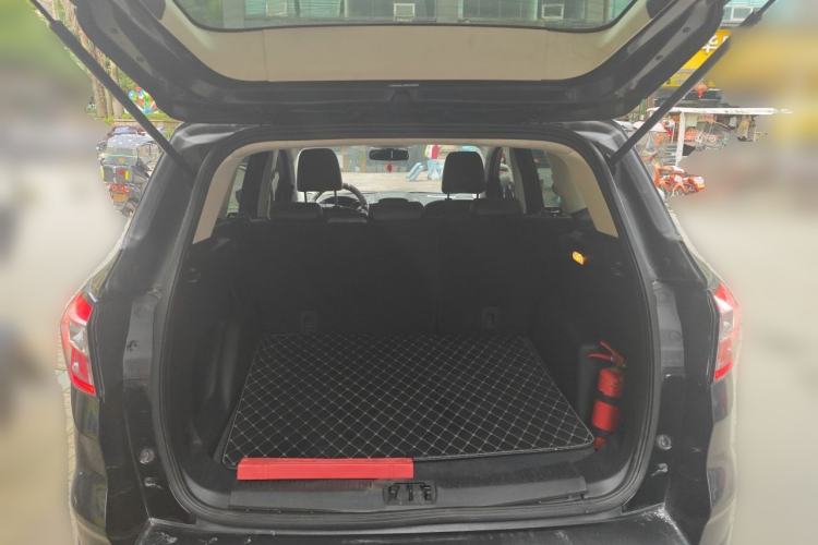 Used Ford Kuga 2019 EcoBoost 180 Two-Wheel-Drive Platinum Edition China VI Standard Trunk