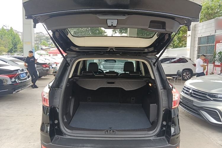 Used Ford Kuga 2019 EcoBoost 180 Two-Wheel-Drive Platinum Edition China VI Standard Trunk