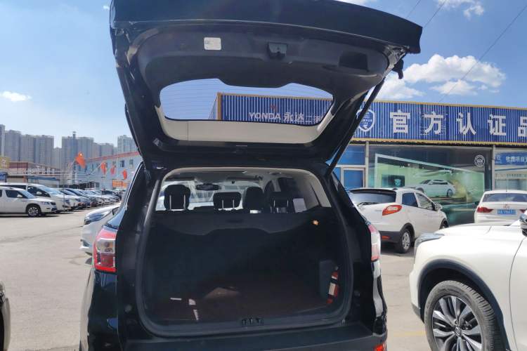 Used Ford Kuga 2019 EcoBoost 180 Two-Wheel-Drive Titanium Plus Model China V Standard Trunk