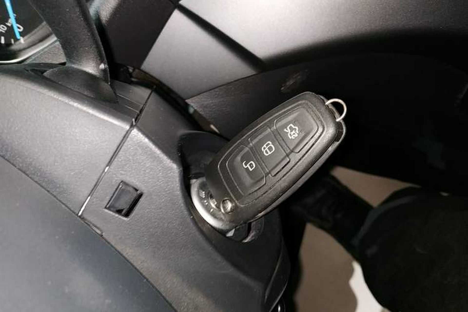 Used Ford Kuga 2019 EcoBoost 180 Two-Wheel-Drive Platinum Edition China VI Standard Vehicle Key
