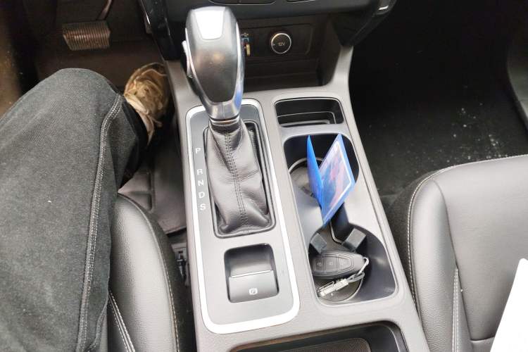 Used Ford Kuga 2019 EcoBoost 245 4x4 Prestige Plus Model China VI Standard Gear Lever