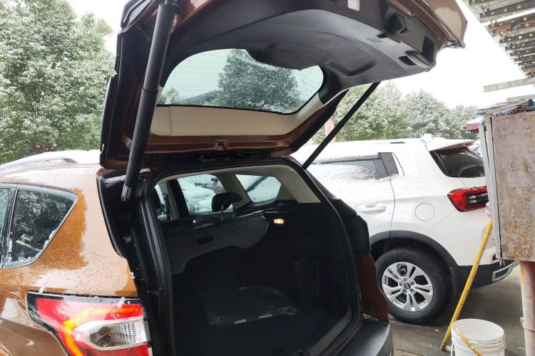 Used Ford Kuga 2019 EcoBoost 245 4x4 Prestige Plus Model China VI Standard Trunk