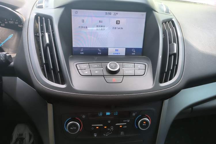 Used Ford Kuga 2019 EcoBoost 180 Two-Wheel-Drive Platinum Edition China VI Standard Audio And AC Panel